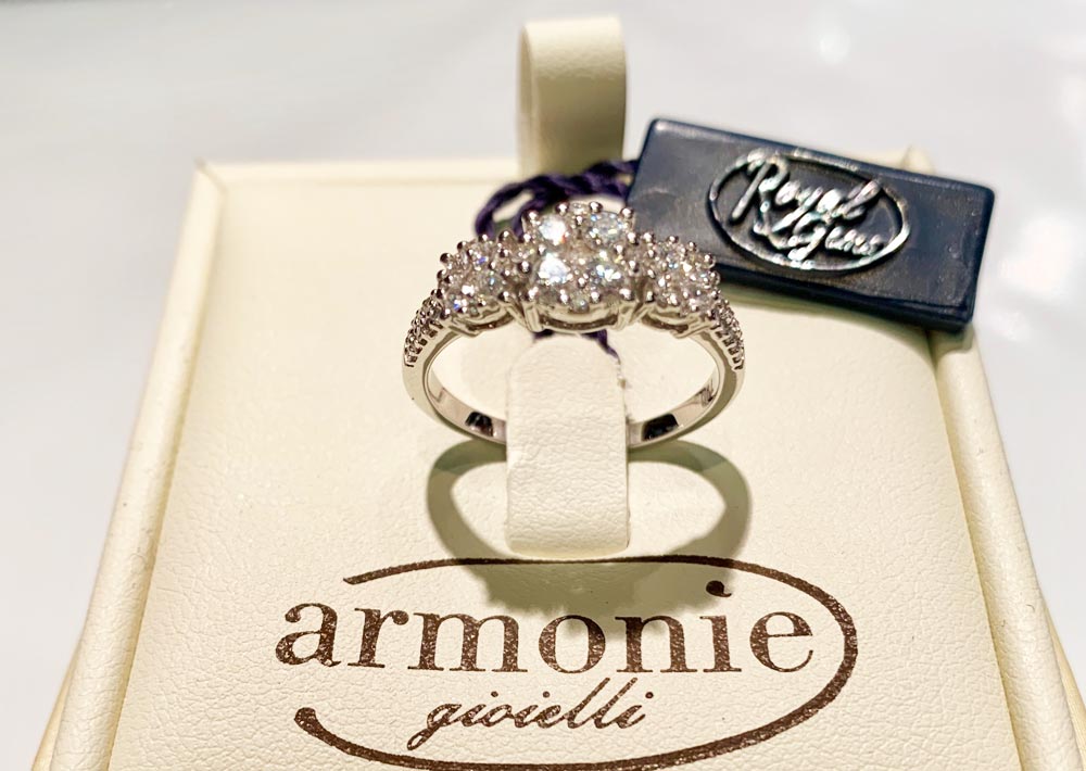 anello-oro-bianco-diamanti-armonie-gioielli-gioielleria-berluti